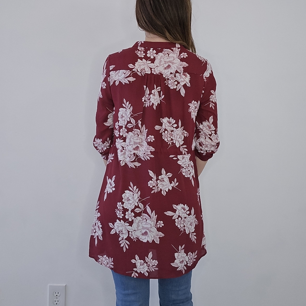 Timing Floral Burgundy Women's Long Tunic Top Size Medium - Picture 4 of 15